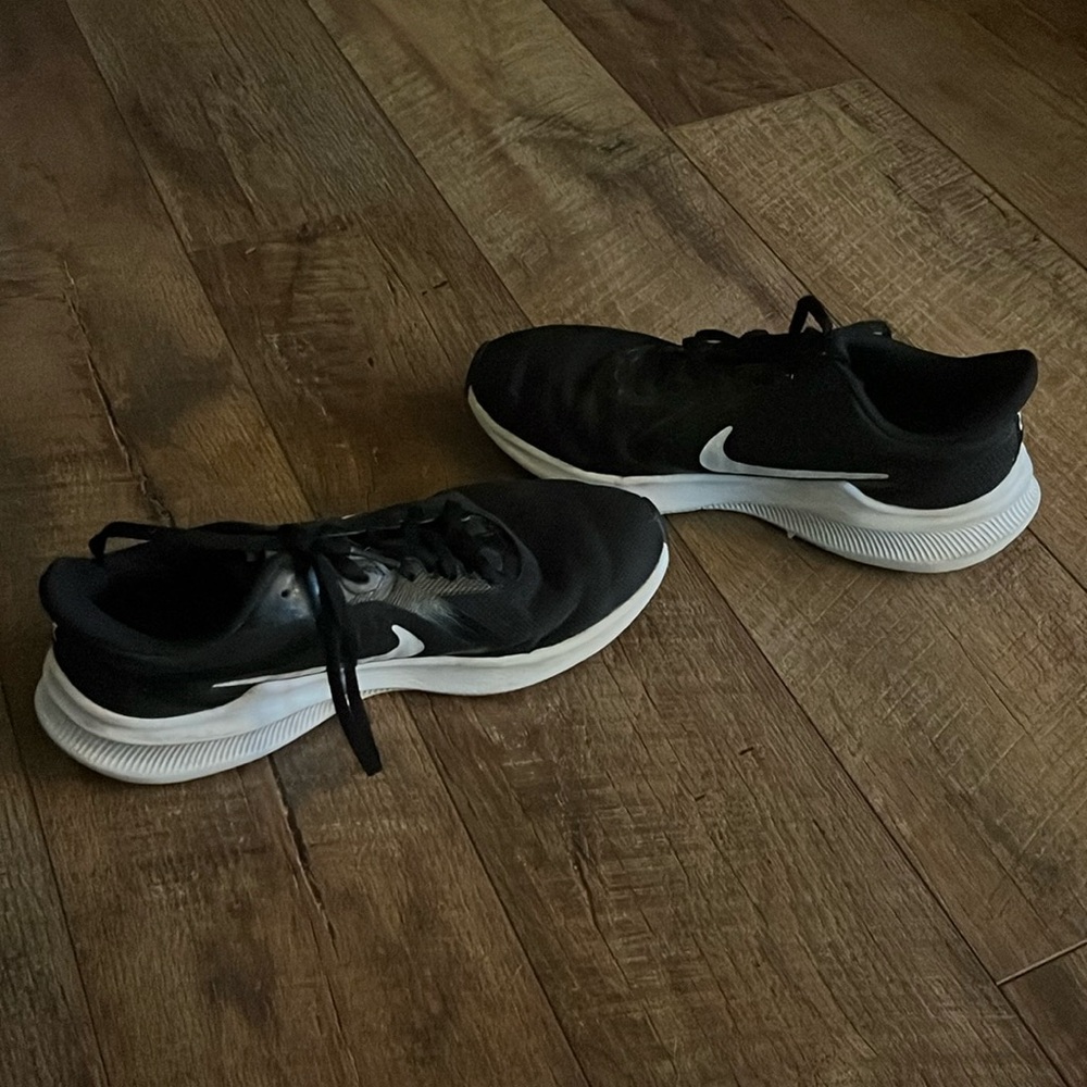 Nike running shoes black size 9 women